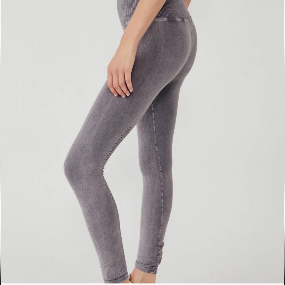 NWOT Free People Good Karma high rise leggings gray - Picture 7 of 10